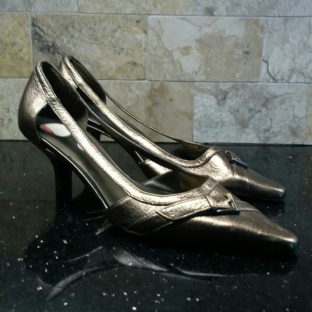 BRONZE LEATHER HEELS
